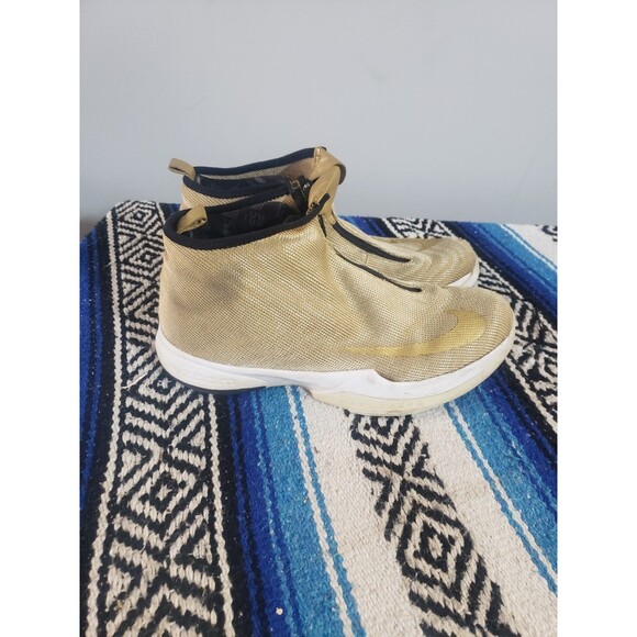 Size 10.5 - Nike Zoom Kobe Icon Gold 2016 - Picture 1 of 10